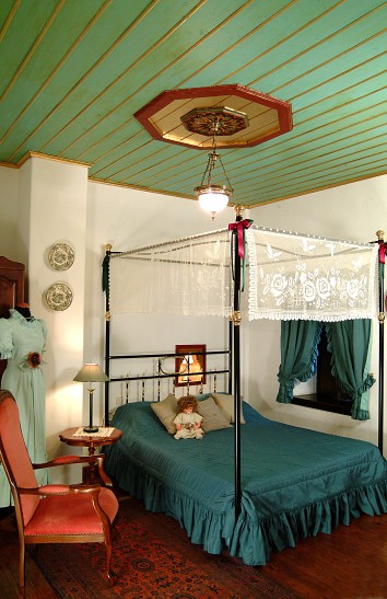 Glorious Peleys Castle Hotel Double Room