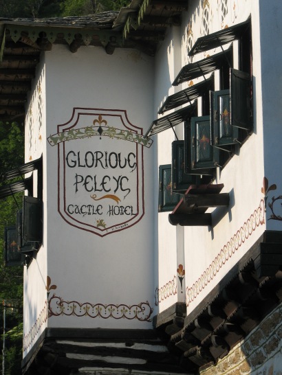 Glorious Peleys Castle Building Exterior Logo Fresco