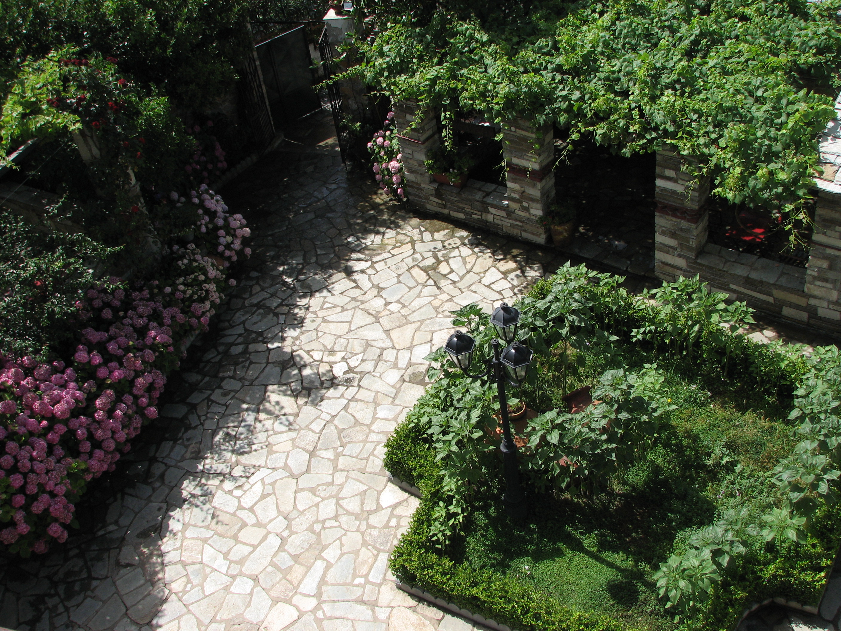 Glorious Peleys Castle Garden View