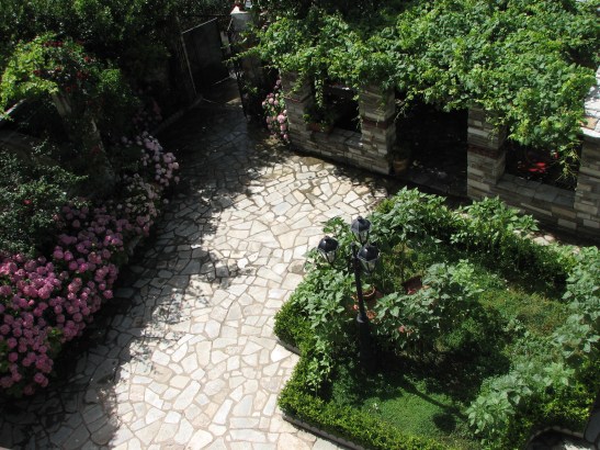 Glorious Peleys Castle Garden View